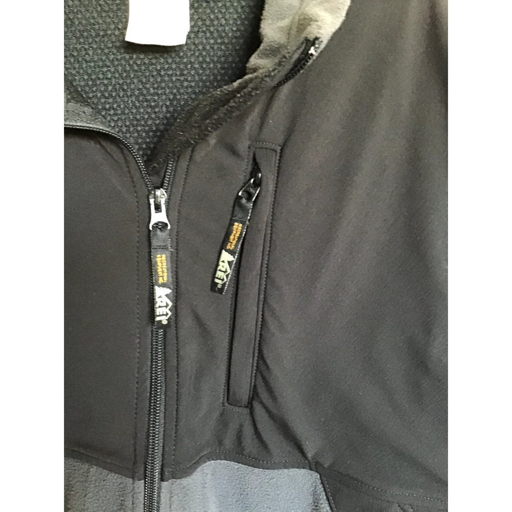 REI Mans L Black/Gray Fleece Full Zipper Vest Zipped Pockets Men's Size L - Picture 4 of 6